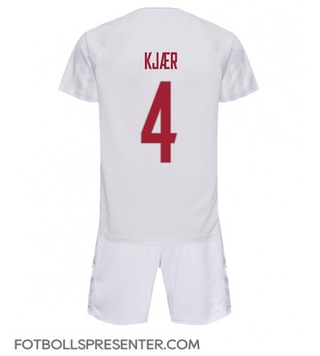 Danmark Simon Kjaer #4 Bortatröja Barn VM 2022 Kortärmad (+ korta byxor)